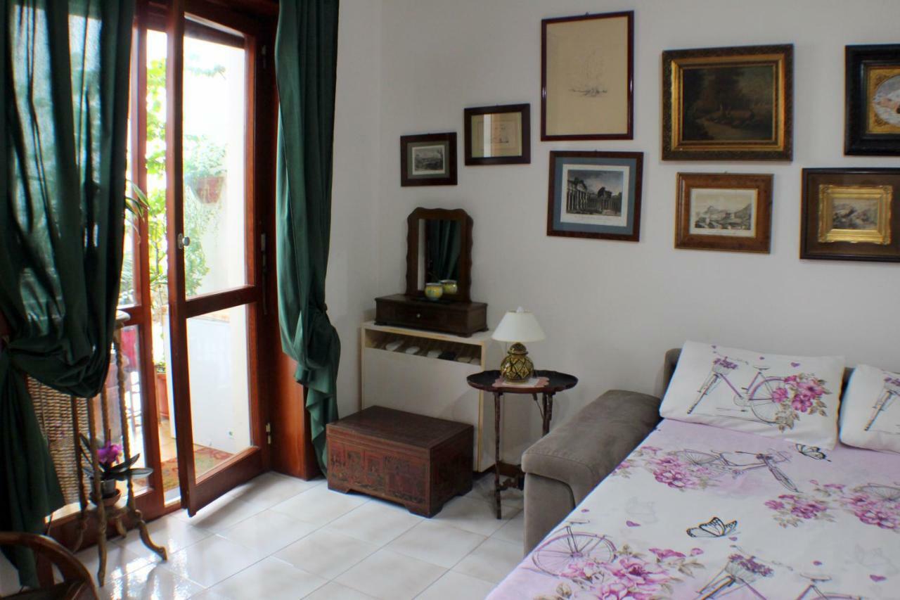 B&B Lili Салерно Экстерьер фото